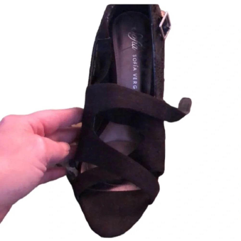 Sofia by Sofia Vargaro size 10 black platform heel faux suede reptile embossed